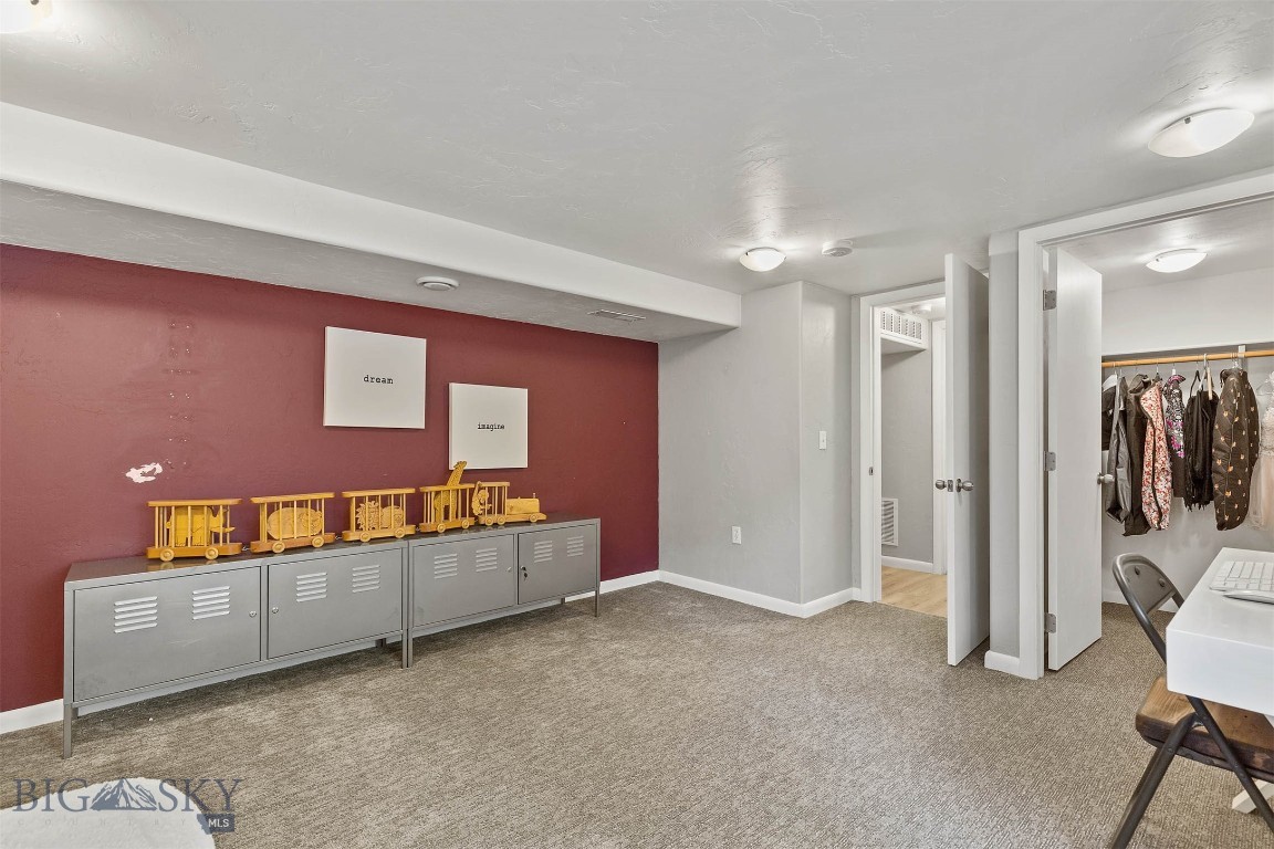307 N 4th Street
