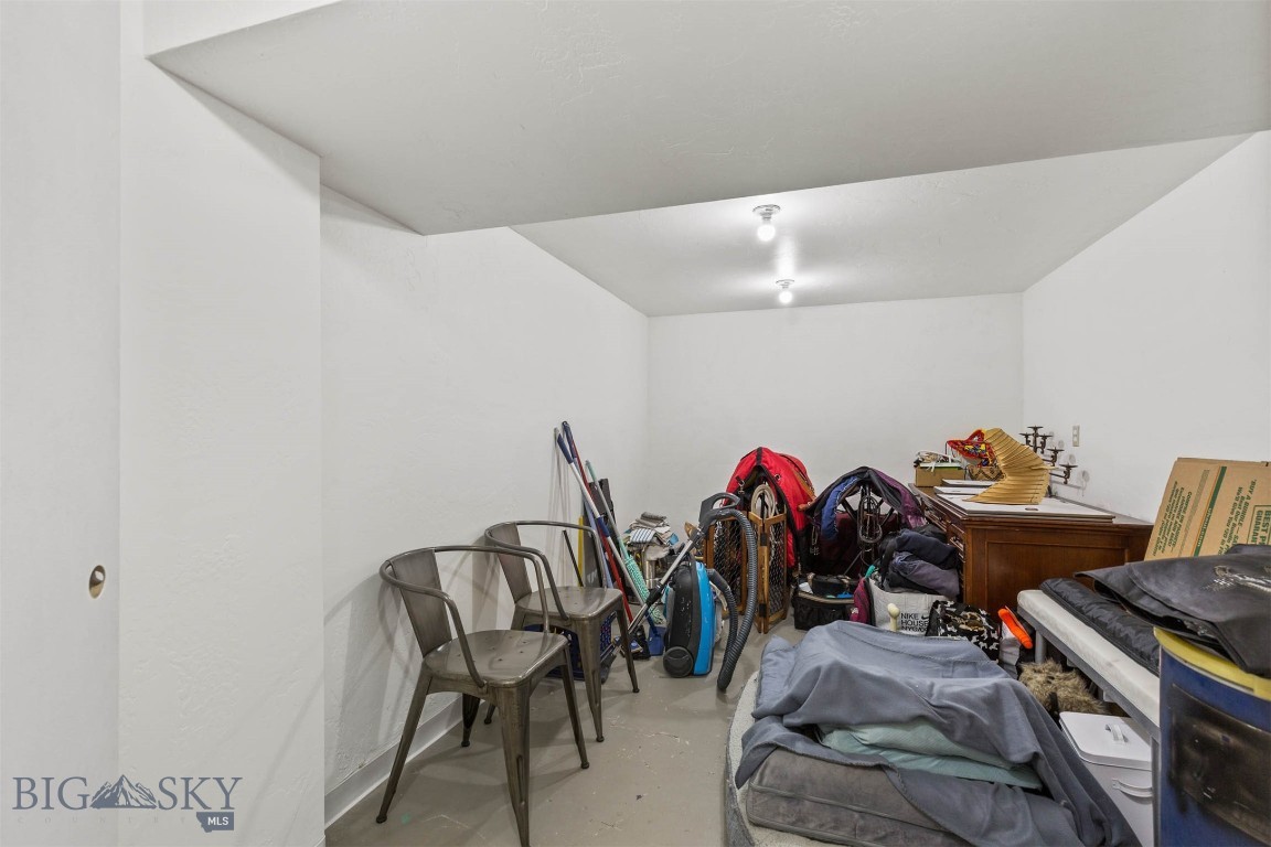 307 N 4th Street