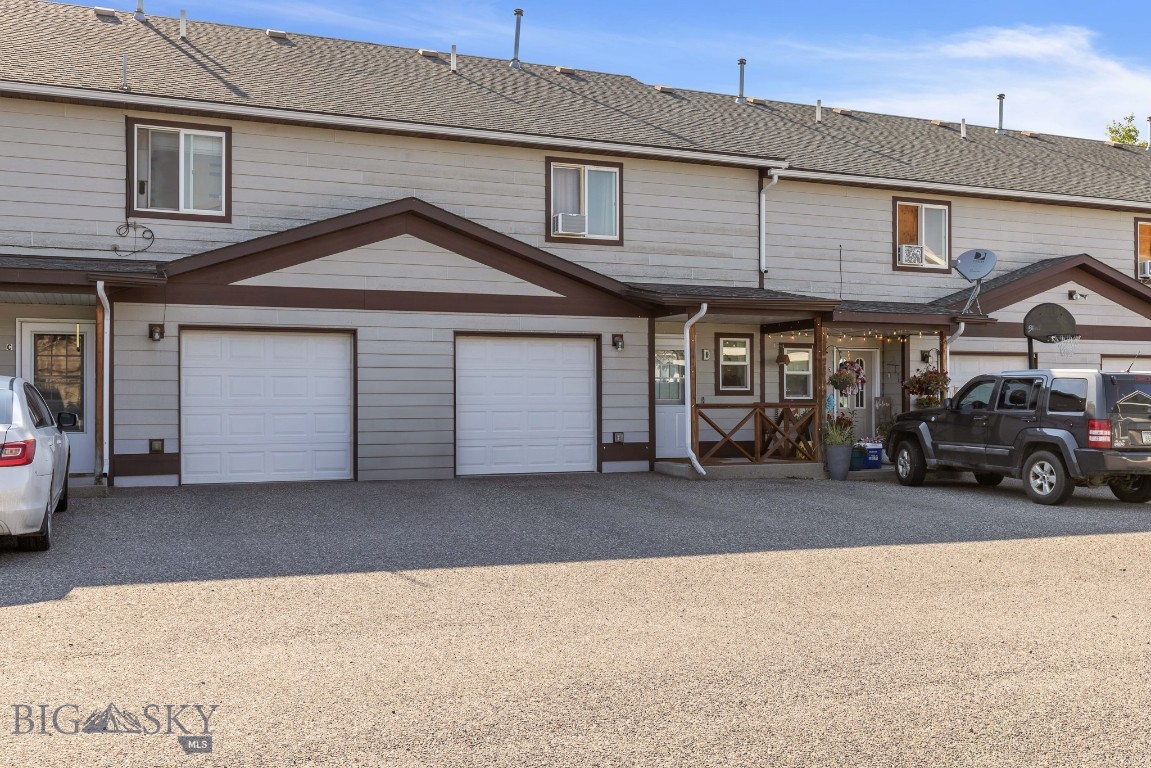 1126 Cruiser Lane D