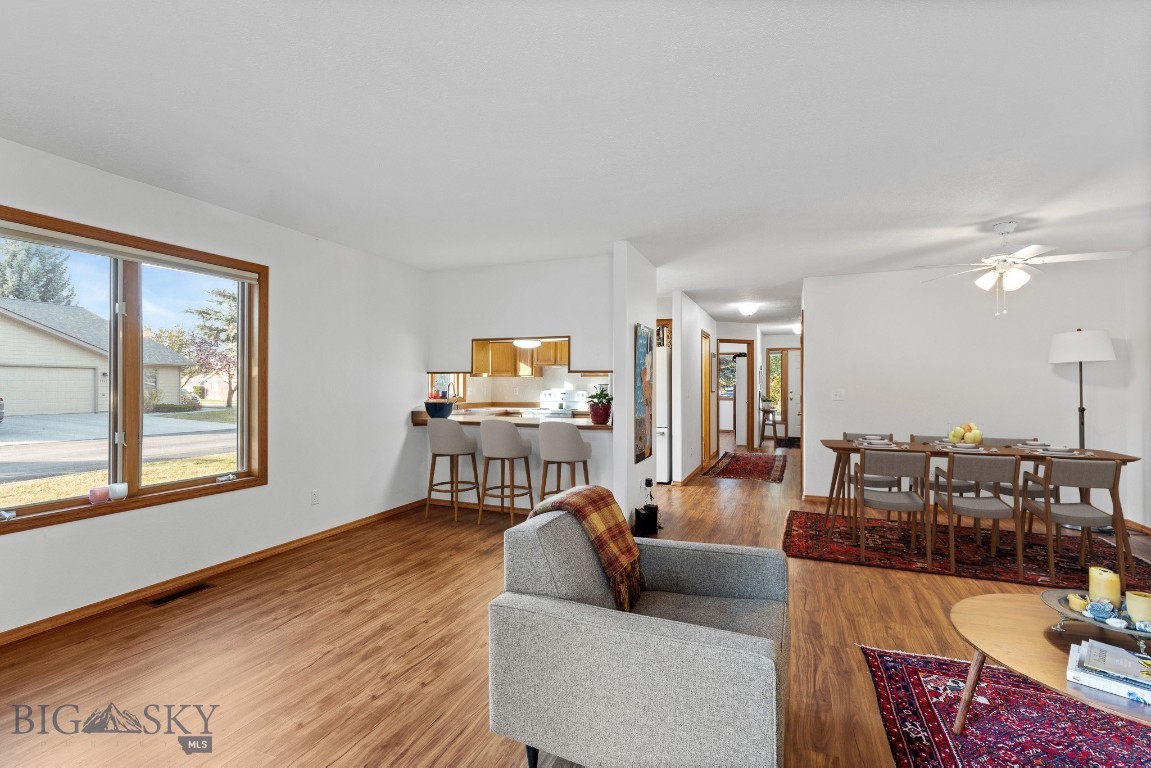 3922 W Broadwater Street 3922