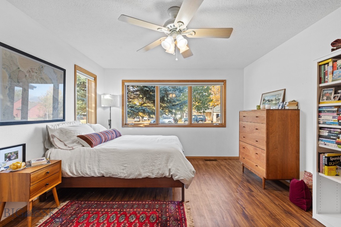 3922 W Broadwater Street 3922
