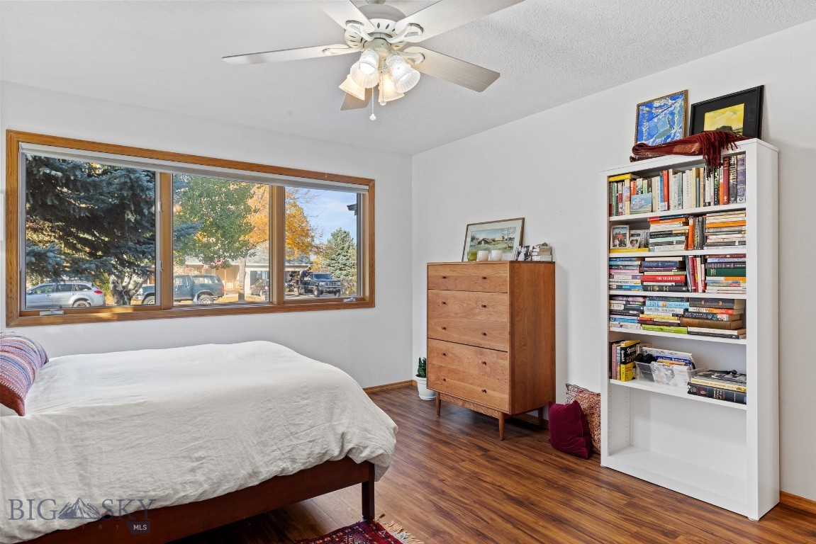 3922 W Broadwater Street 3922