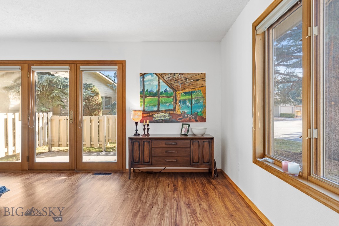 3922 W Broadwater Street 3922