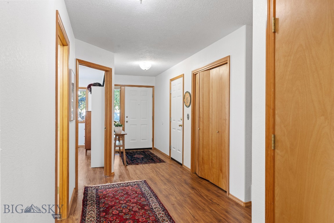 3922 W Broadwater Street 3922