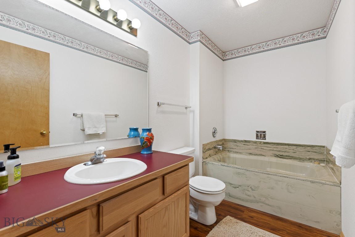 3922 W Broadwater Street 3922