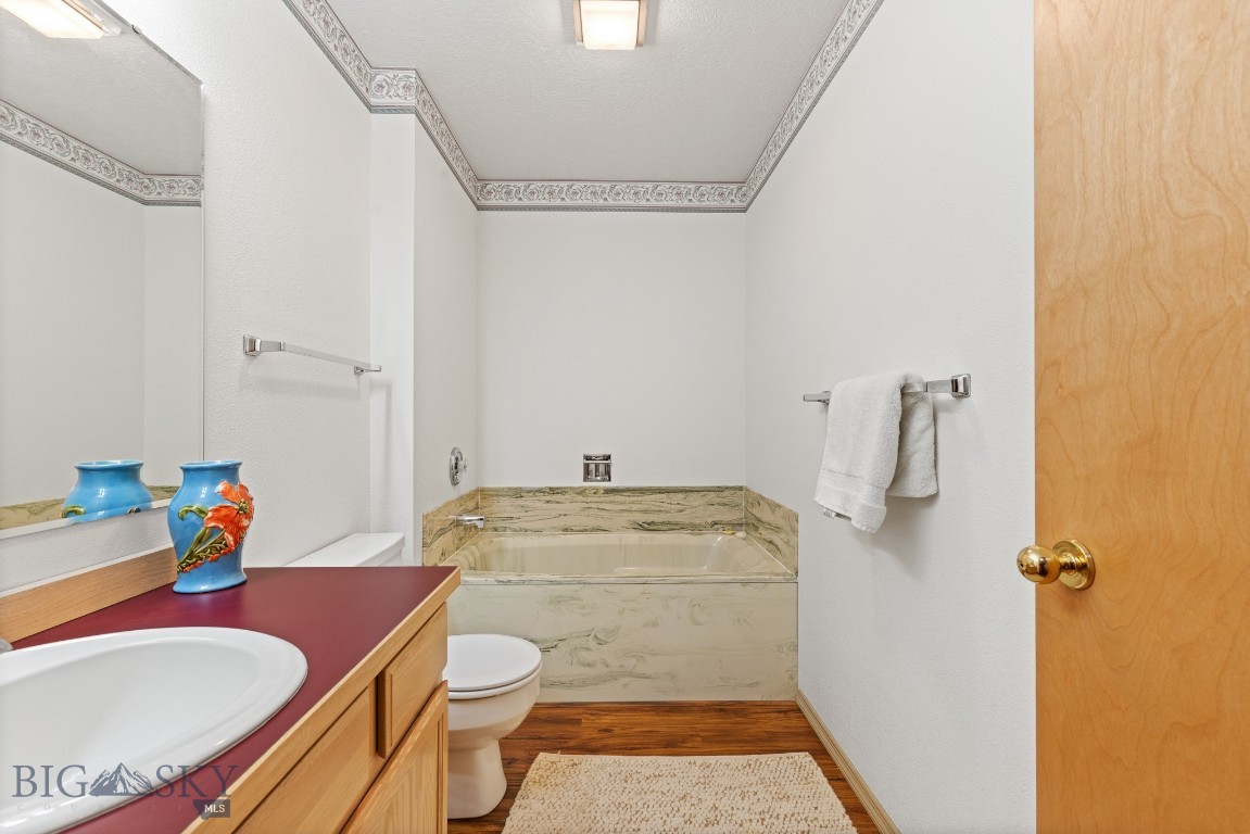3922 W Broadwater Street 3922
