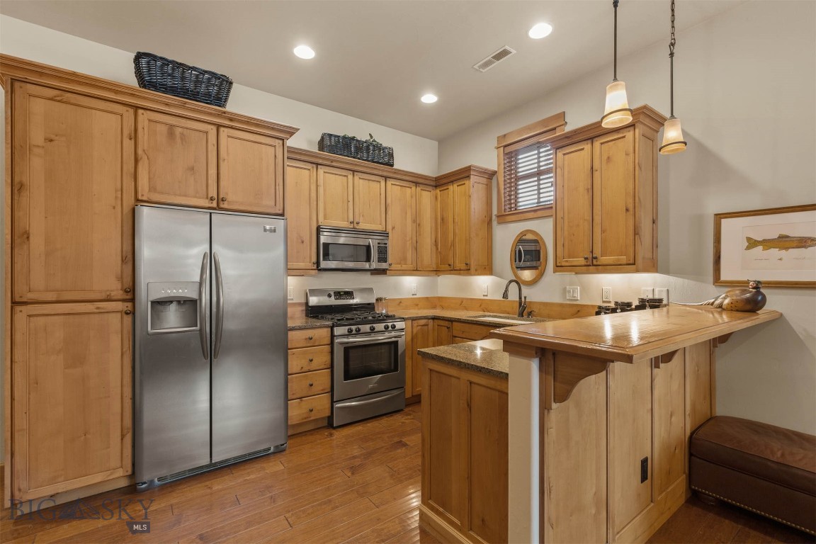 2516 Weeping Rock Lane