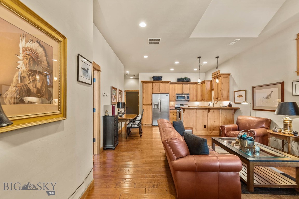 2516 Weeping Rock Lane