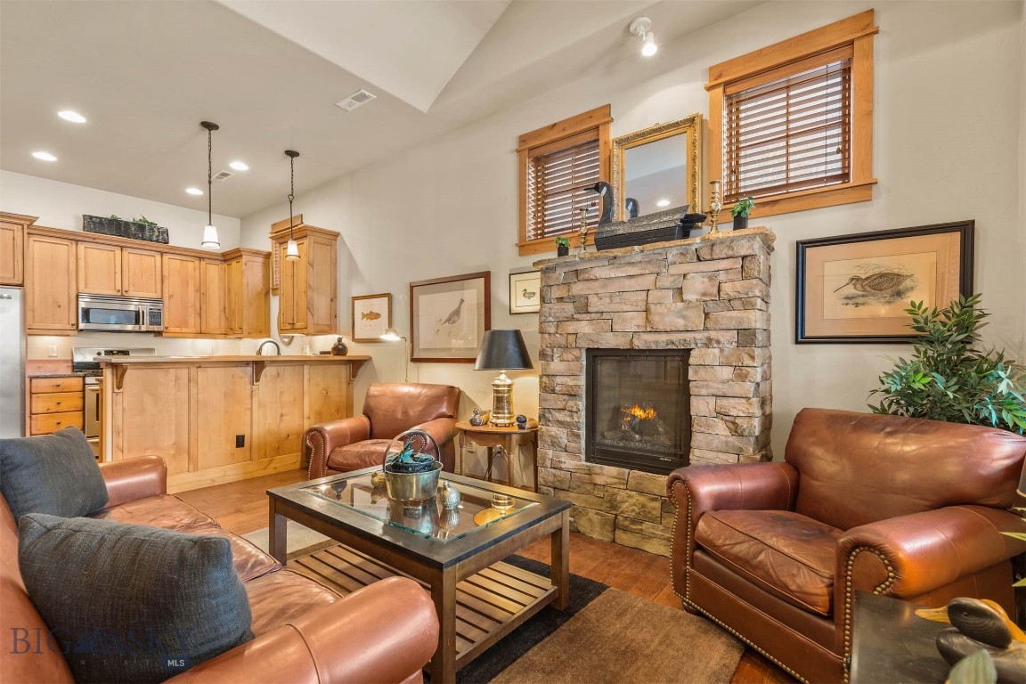 2516 Weeping Rock Lane