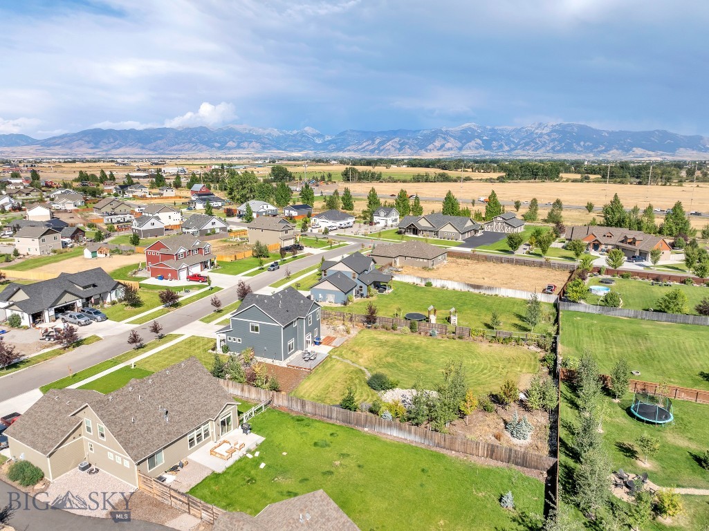 651 Cameron Loop