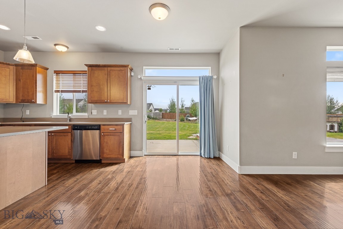 651 Cameron Loop