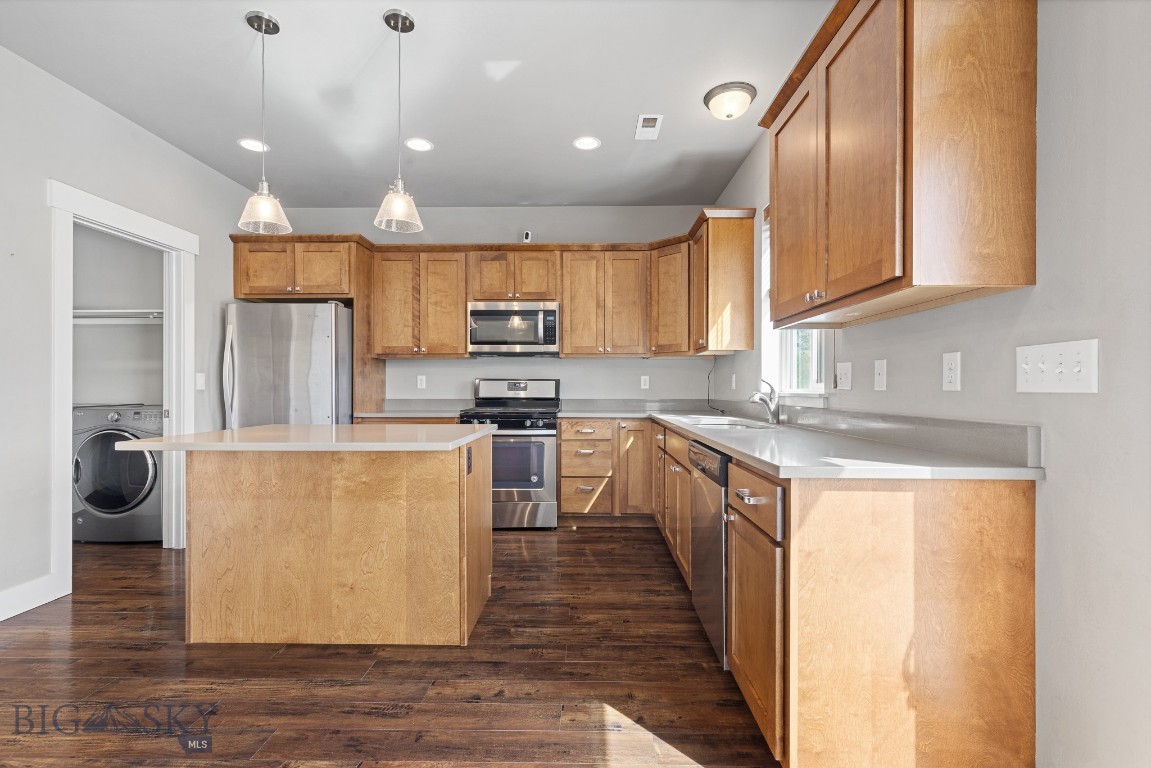 651 Cameron Loop