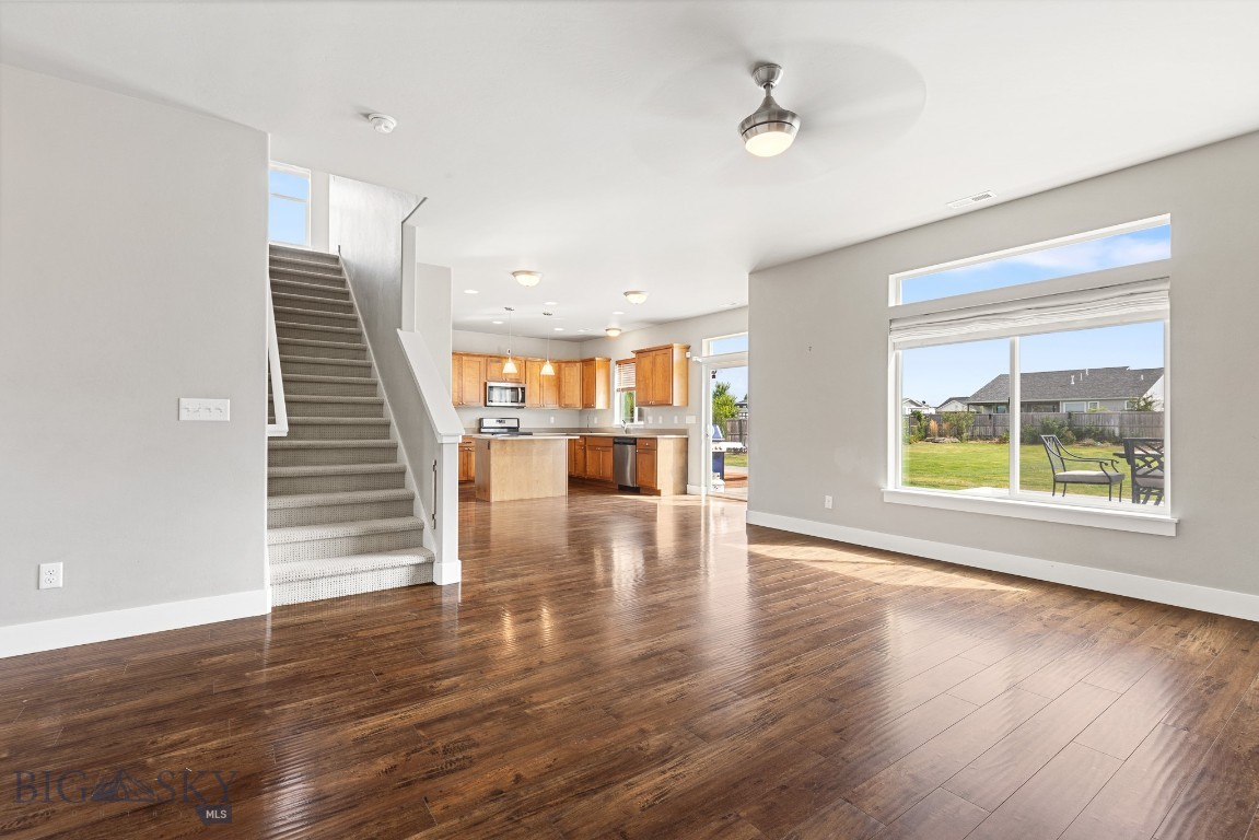 651 Cameron Loop