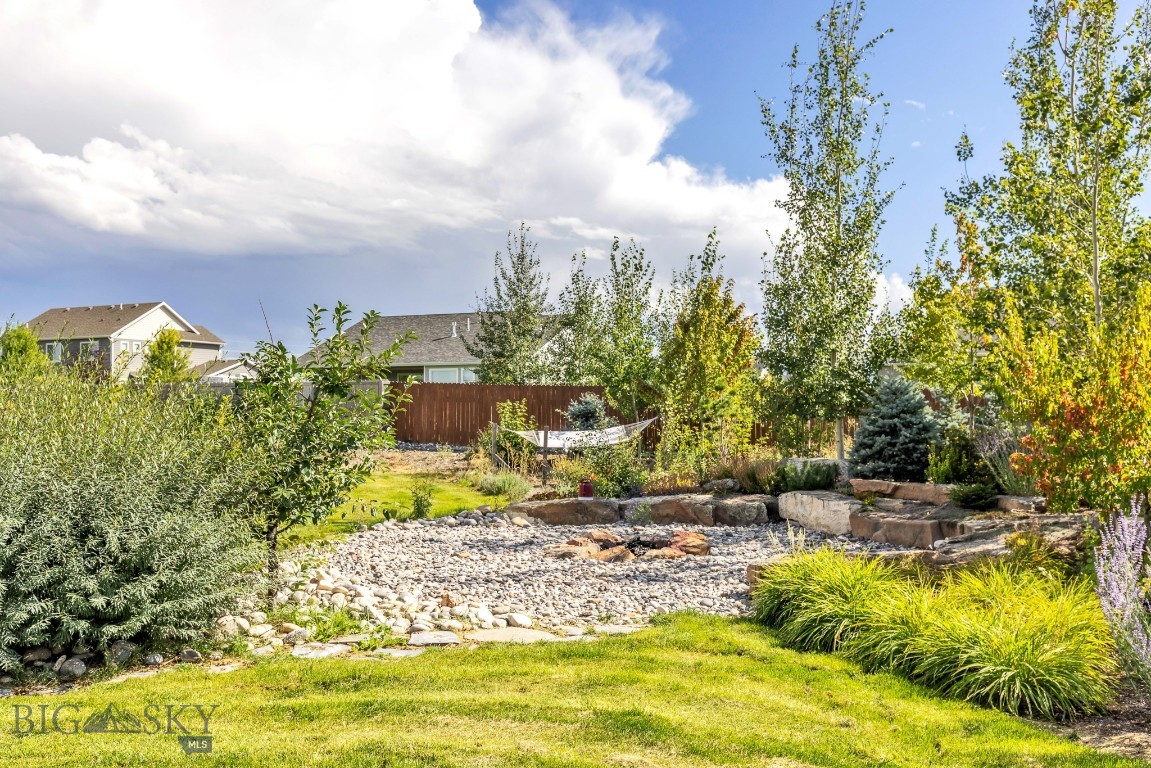 651 Cameron Loop