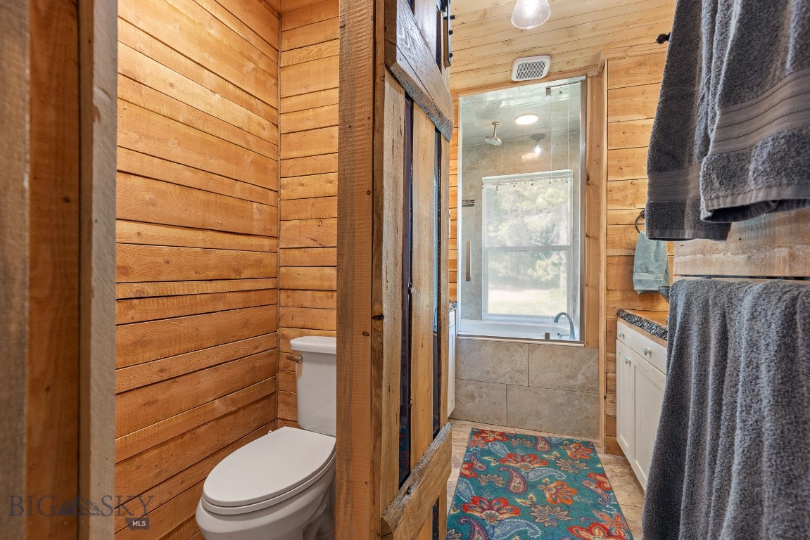 601 Forest Hills Road