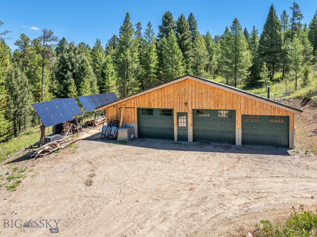 601 Forest Hills Road