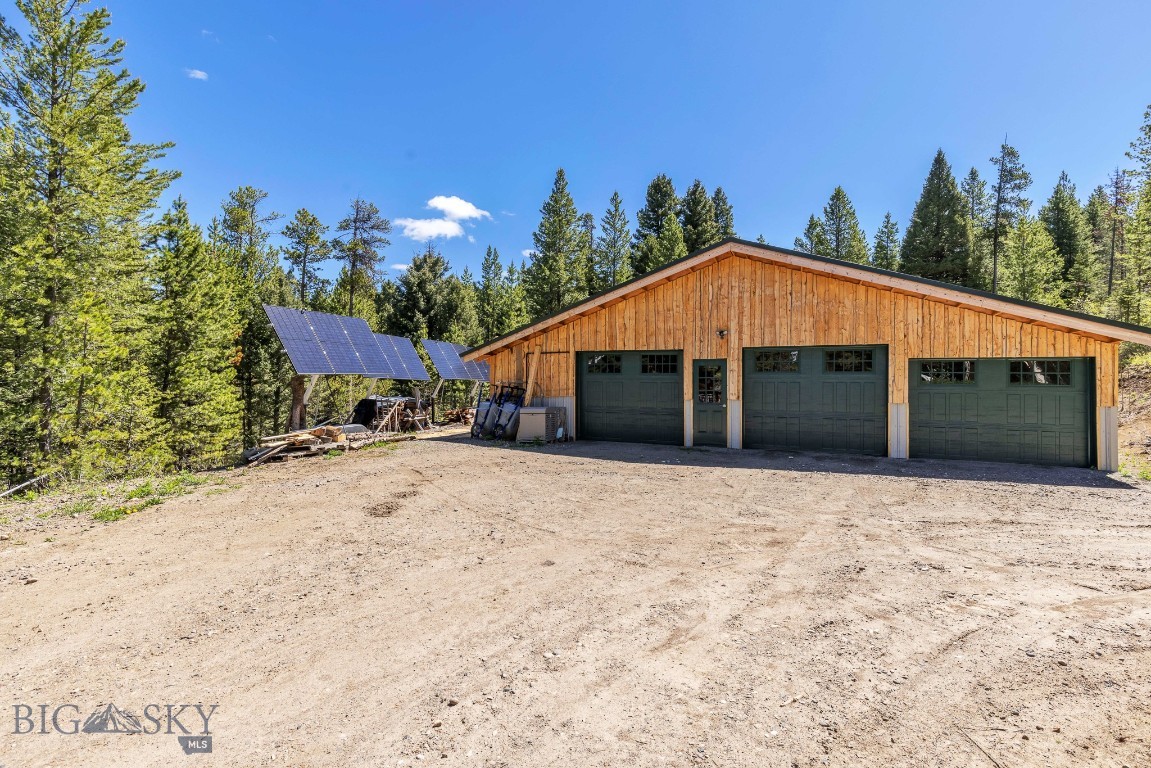 601 Forest Hills Road