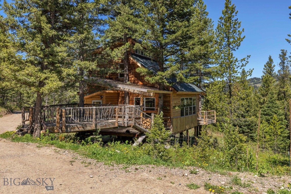 601 Forest Hills Road