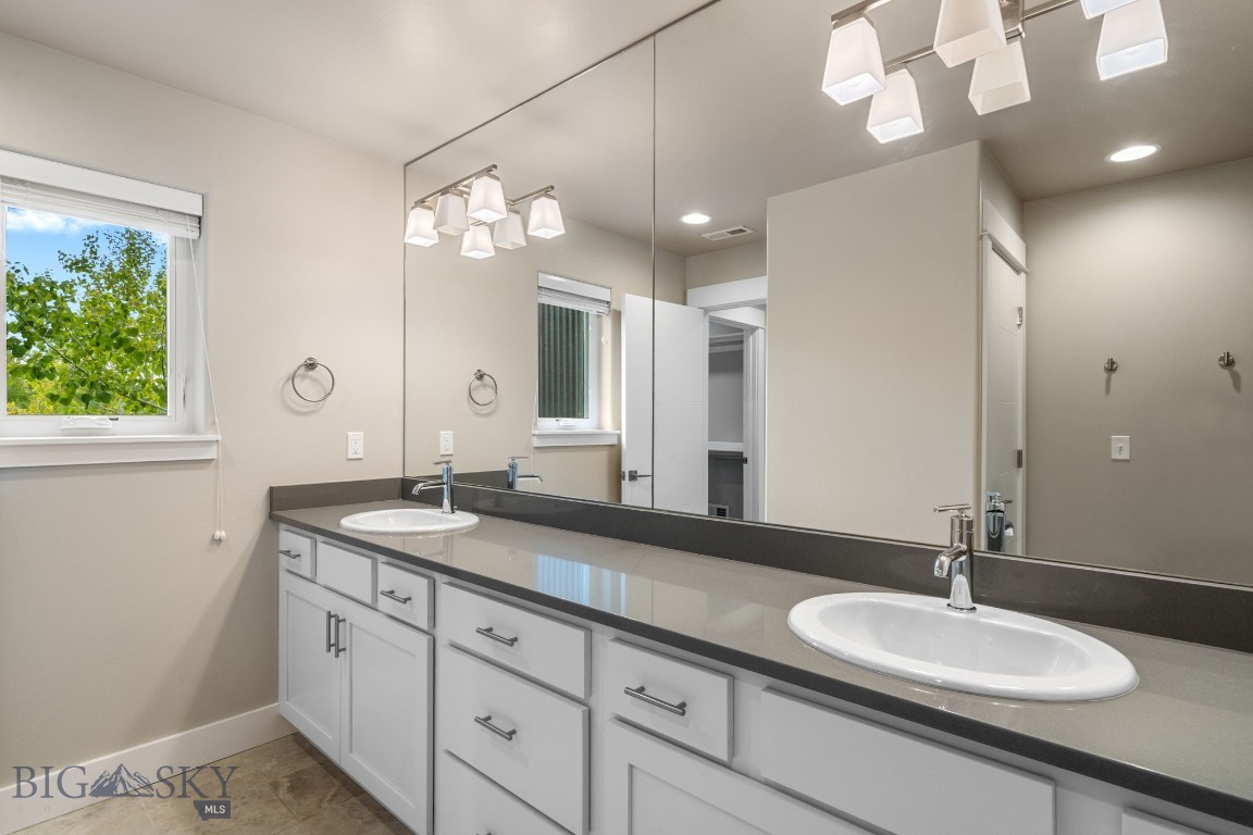 3123 Warbler Way Units A-D
