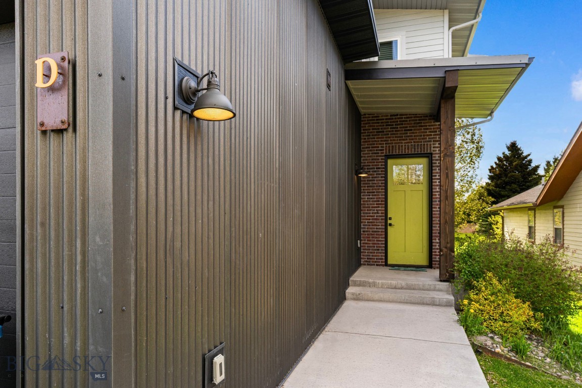 3123 Warbler Way Units A-D