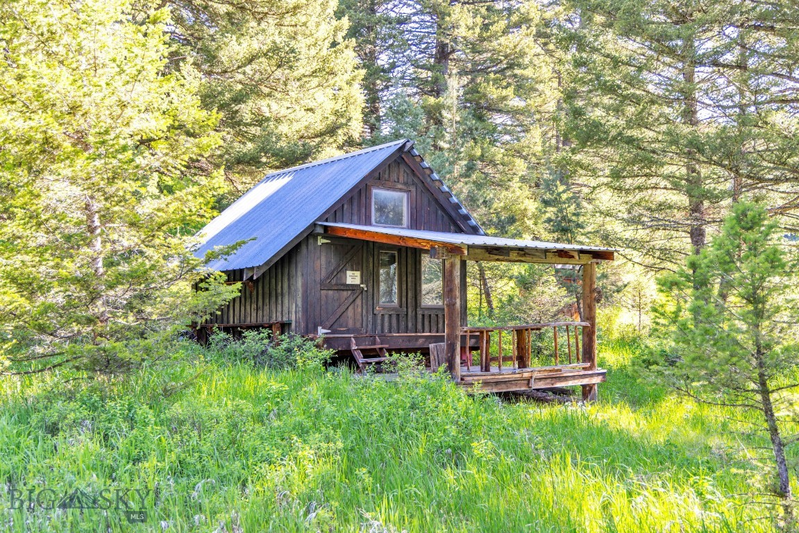 14815 Pony Creek