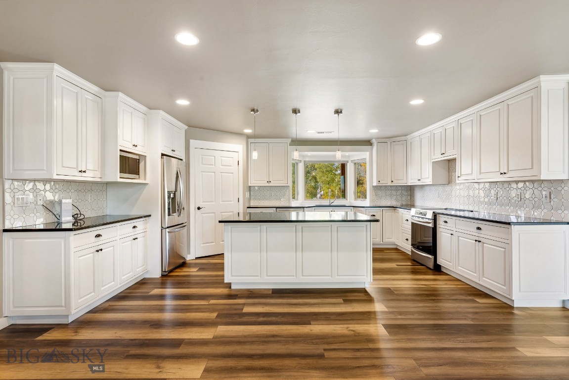 2399 Central Park Road