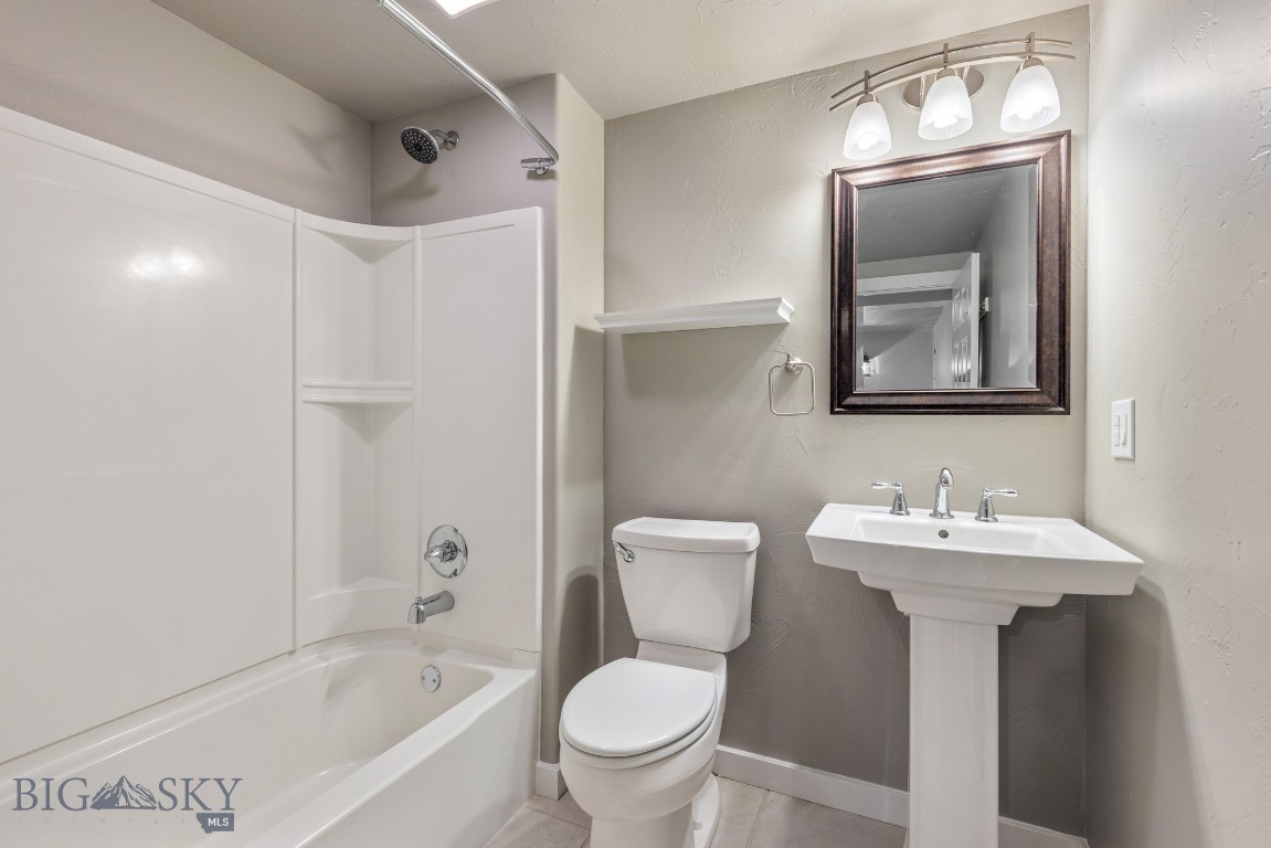 2399 Central Park Road