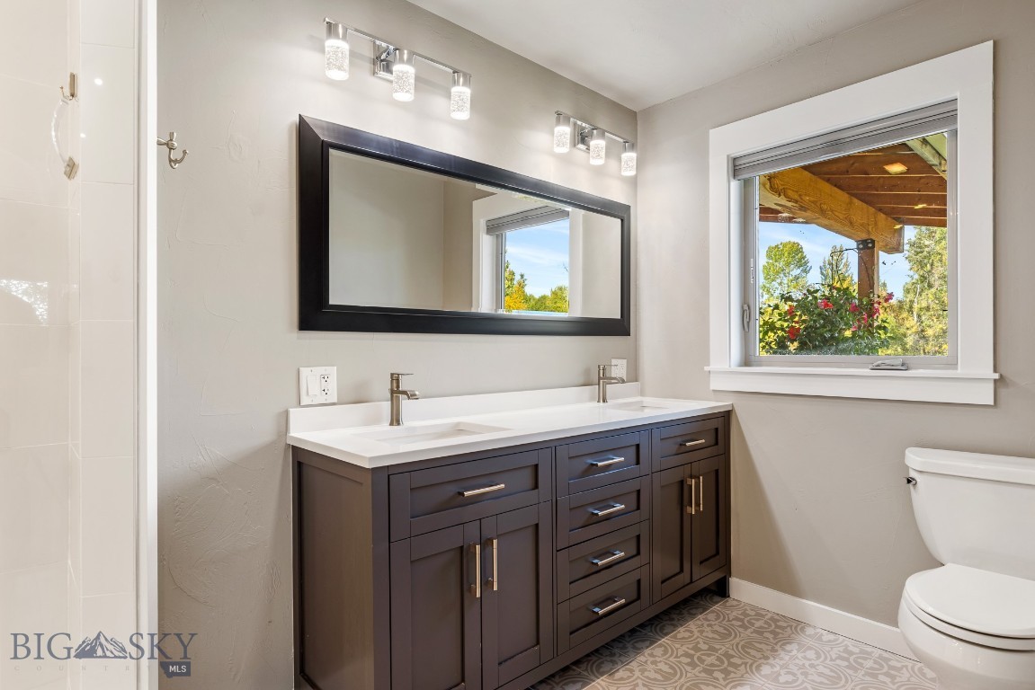 2399 Central Park Road