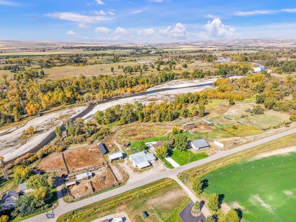 2399 Central Park Road