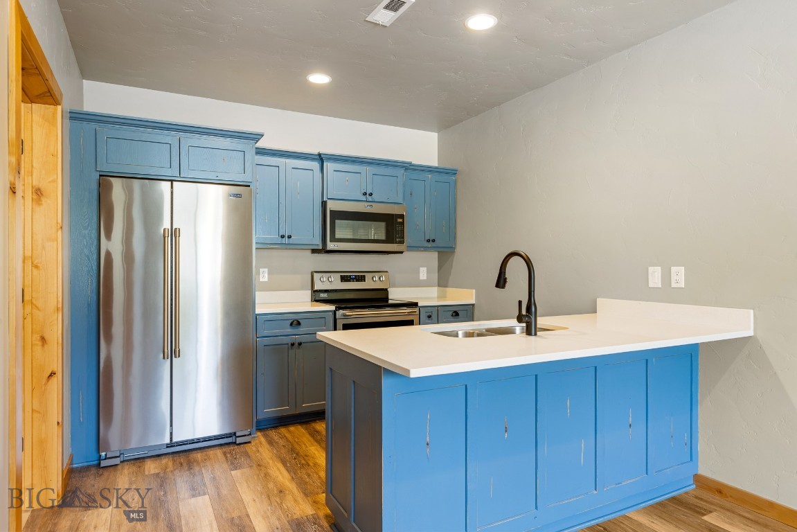 2399 Central Park Road