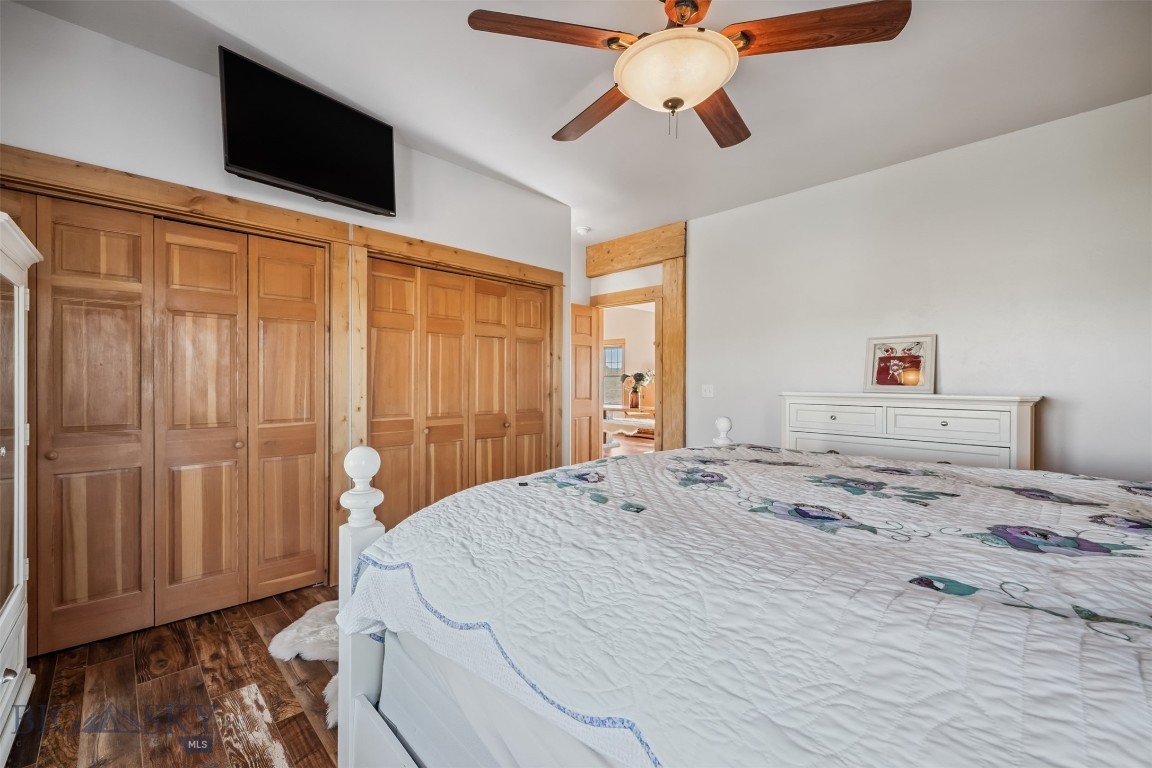 219 Rolling Glen Ranch Loop