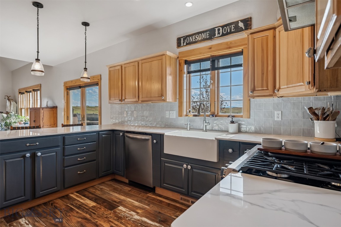 219 Rolling Glen Ranch Loop