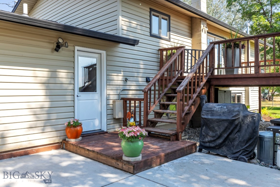 2300 Stagecoach Trail Road