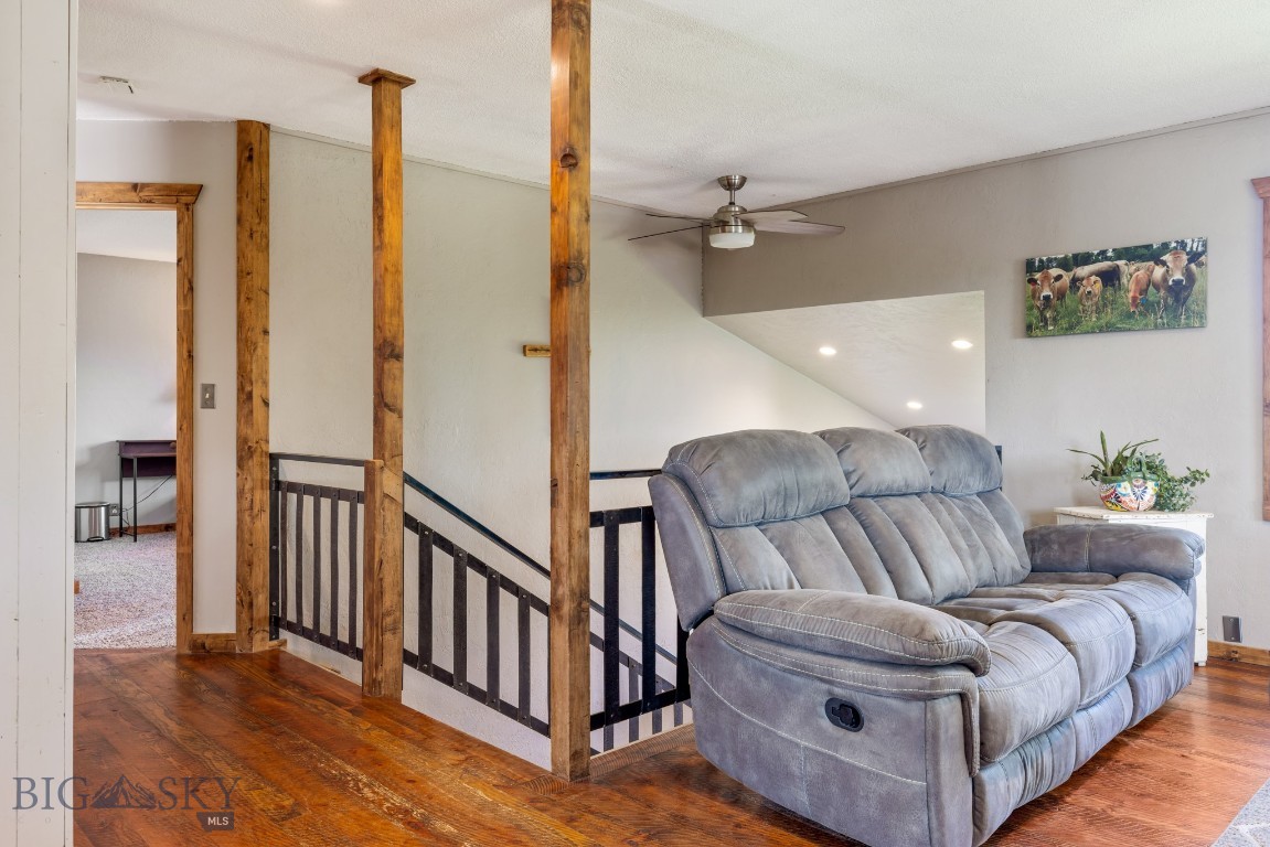 2300 Stagecoach Trail Road