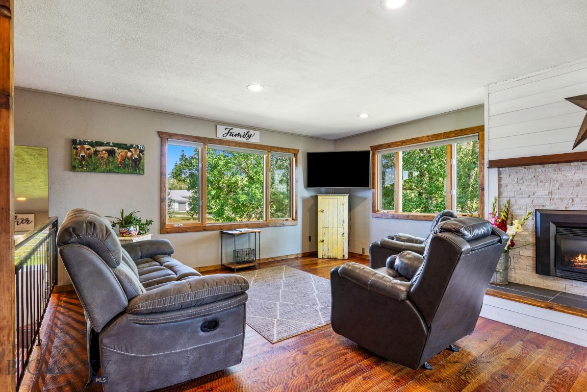 2300 Stagecoach Trail Road