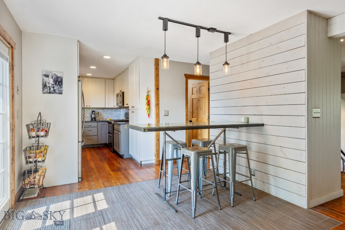2300 Stagecoach Trail Road