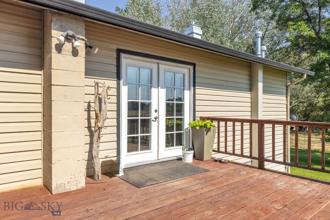2300 Stagecoach Trail Road