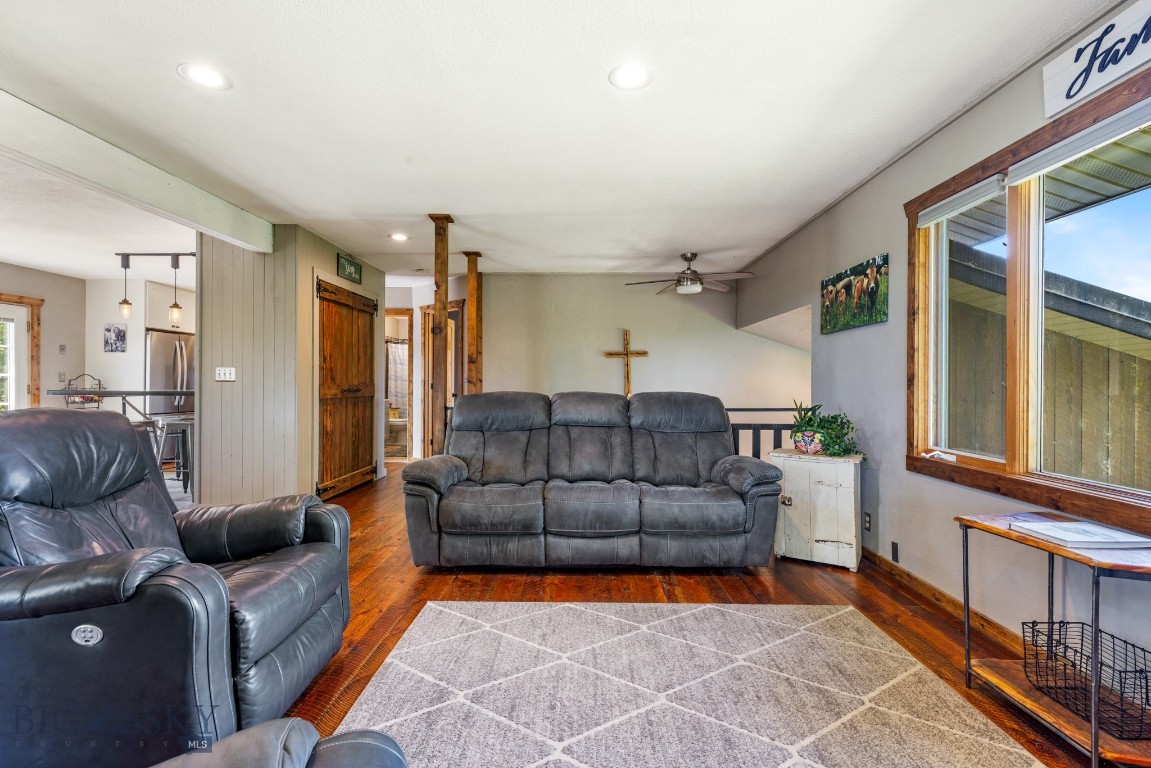2300 Stagecoach Trail Road