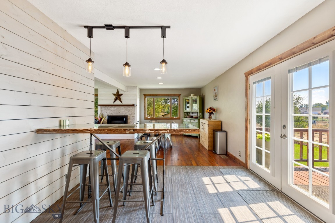 2300 Stagecoach Trail Road