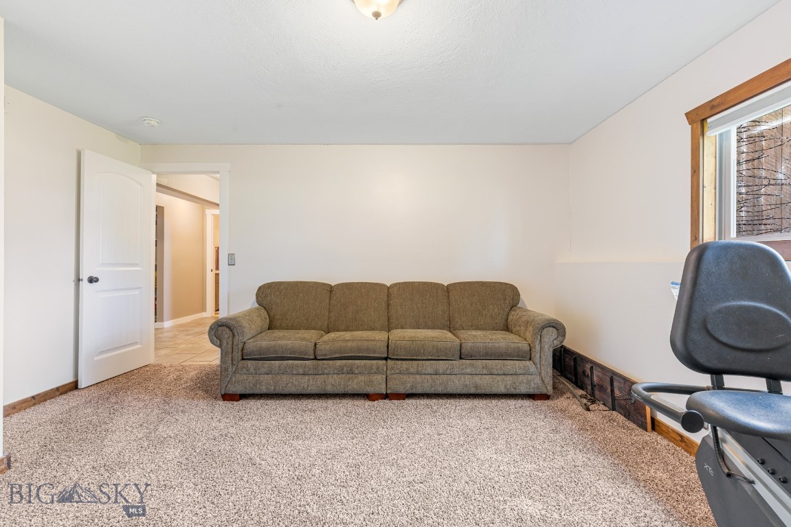 2300 Stagecoach Trail Road