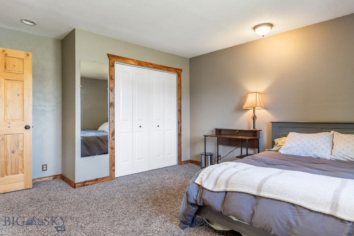 2300 Stagecoach Trail Road