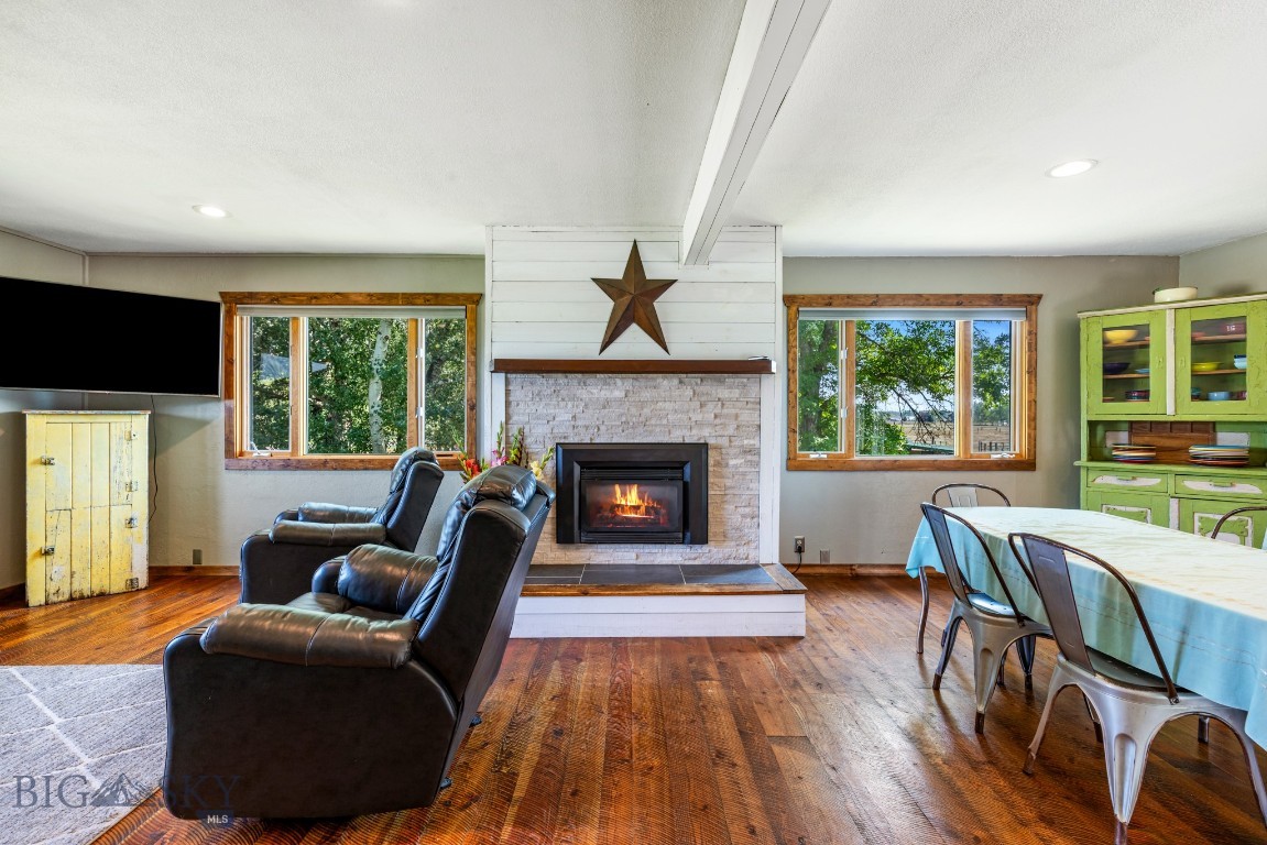 2300 Stagecoach Trail Road