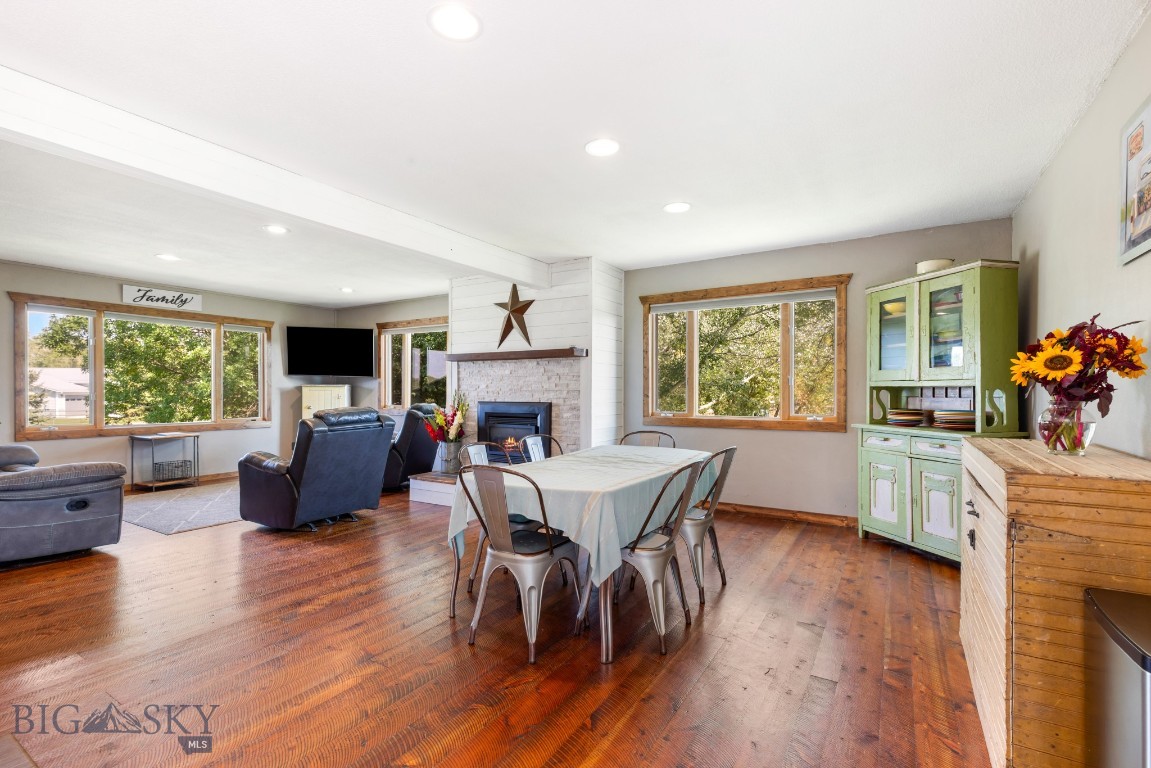 2300 Stagecoach Trail Road
