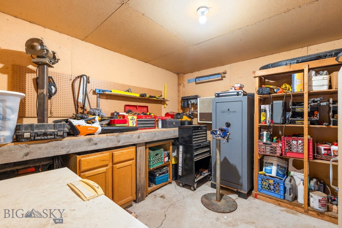 2300 Stagecoach Trail Road