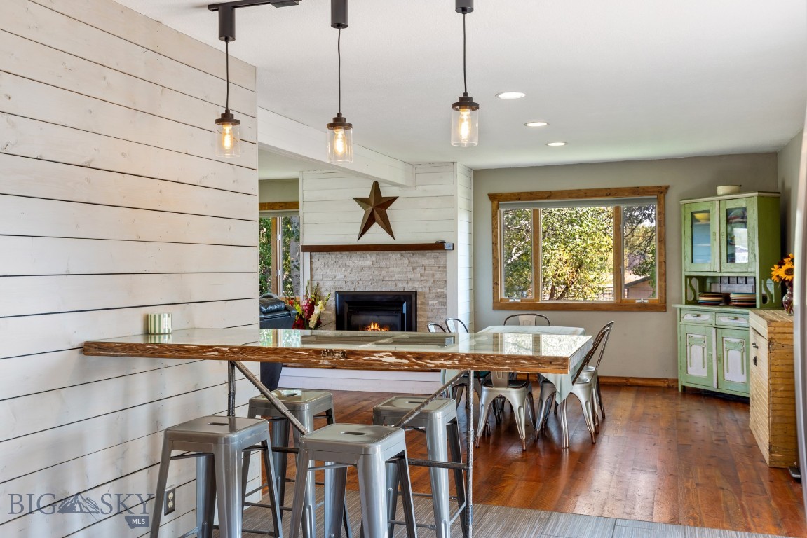 2300 Stagecoach Trail Road