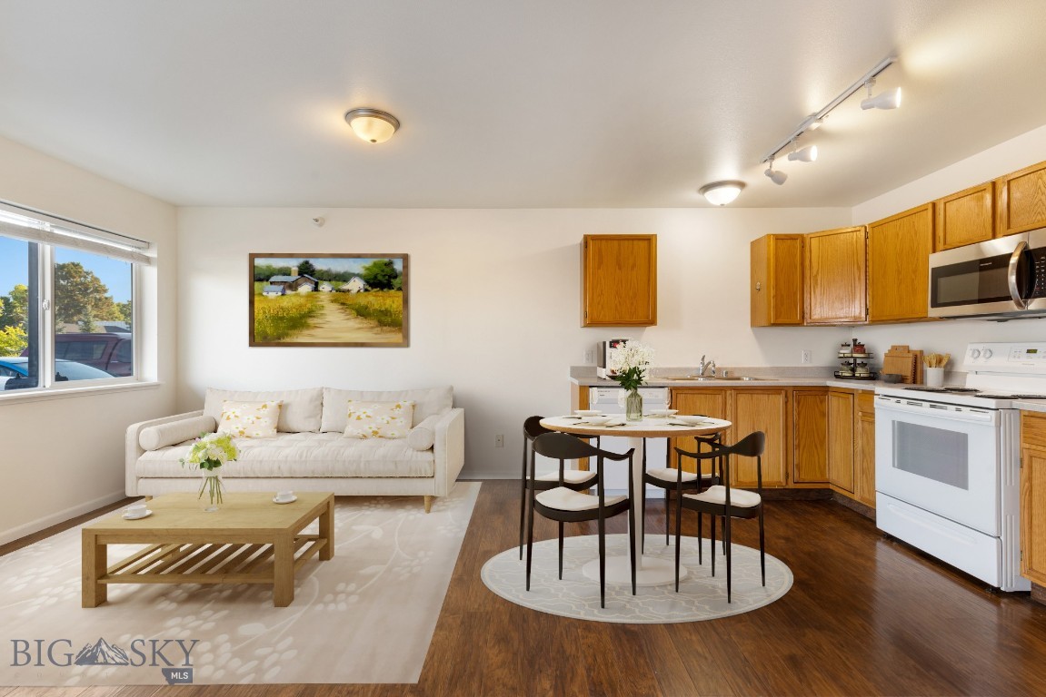 1225 W Kagy Boulevard