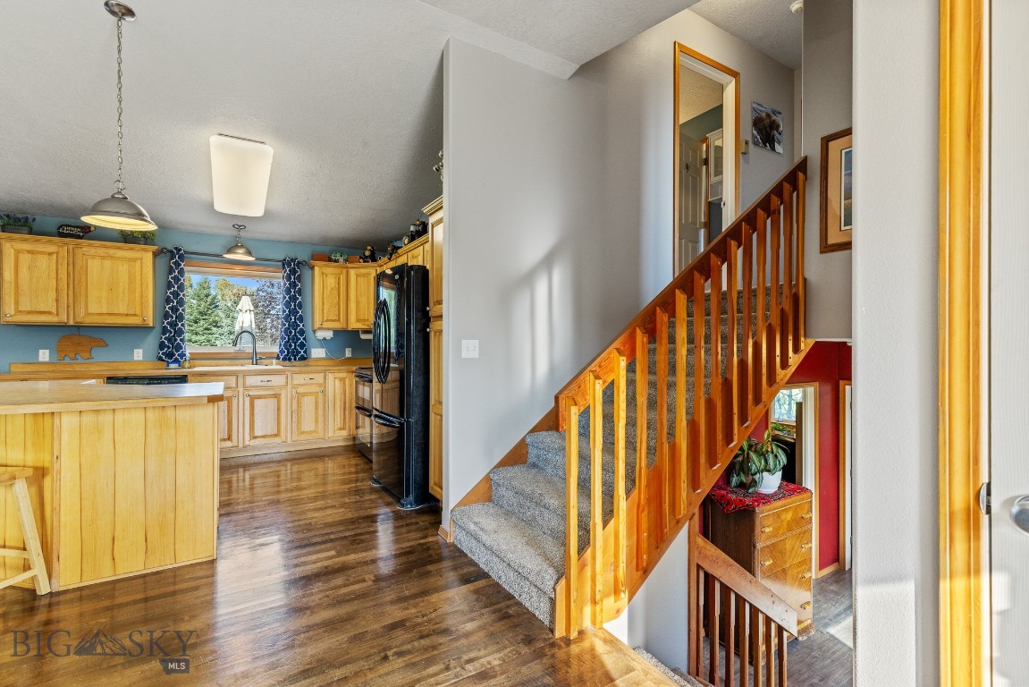 2910 Upper Rainbow Road