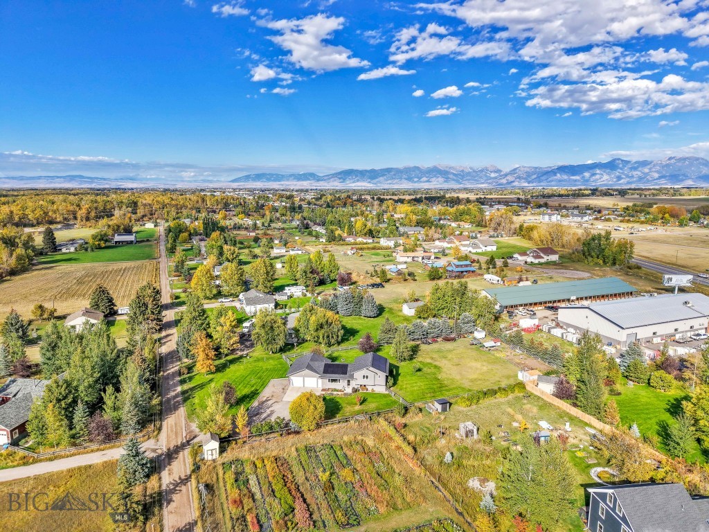 2910 Upper Rainbow Road