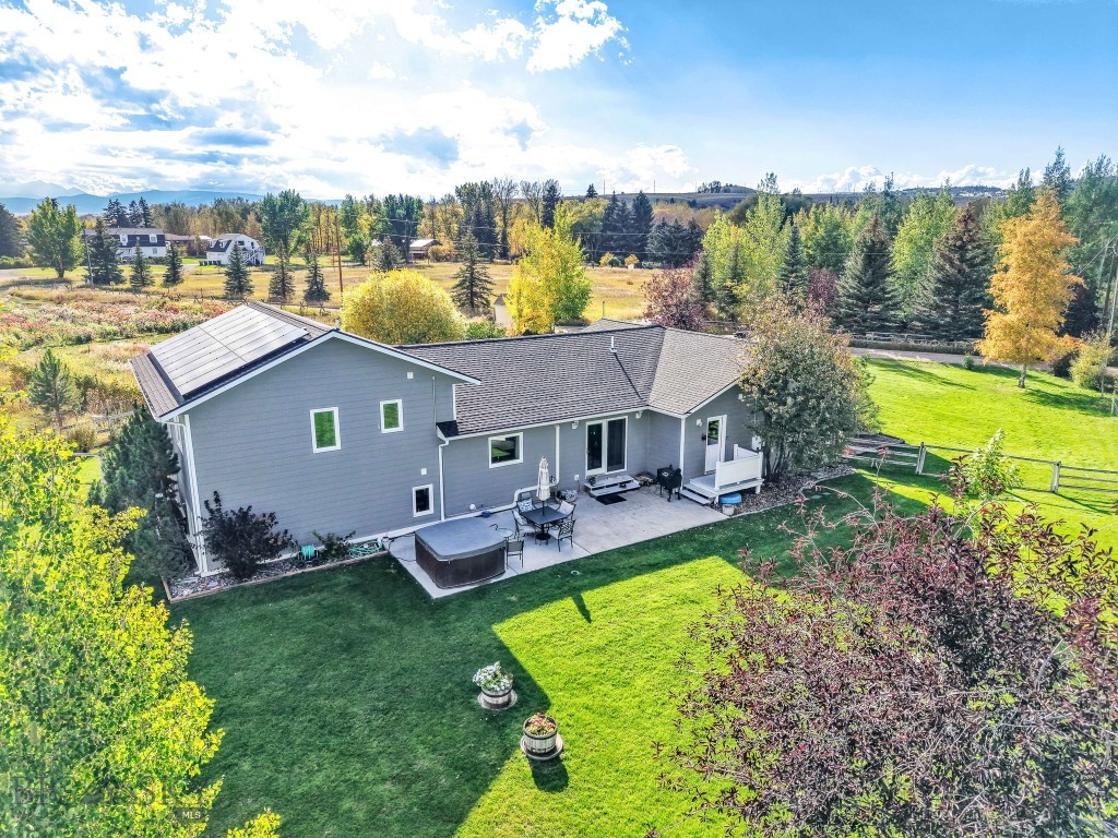 2910 Upper Rainbow Road