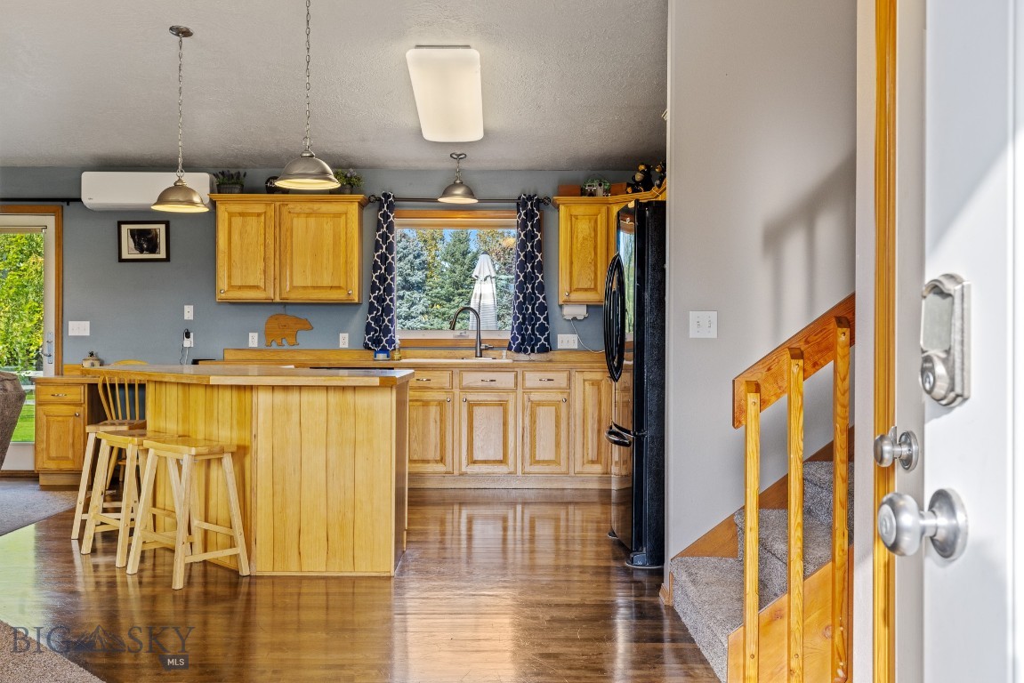 2910 Upper Rainbow Road